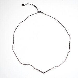 Minimalist stainless steel V necklace